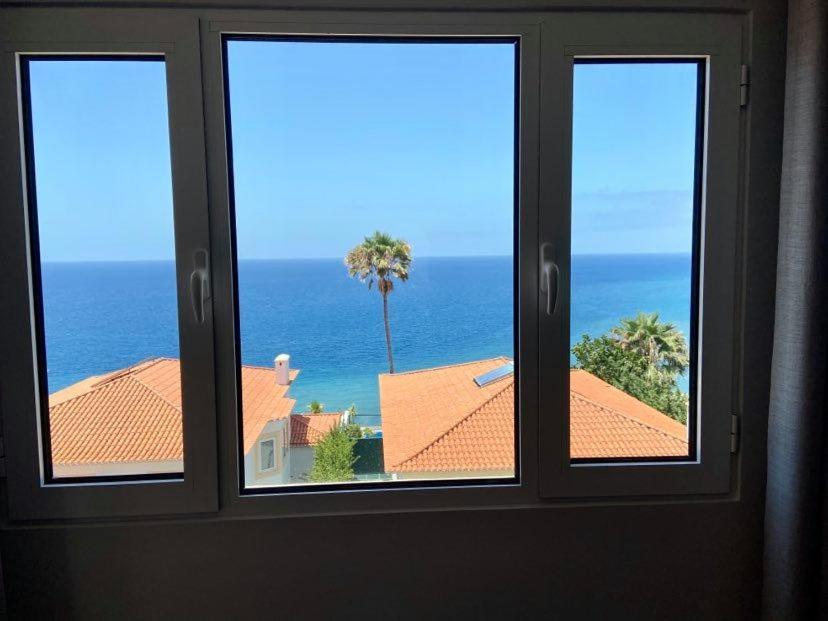 Ocean Cliffs Apartments Funchal  Kültér fotó